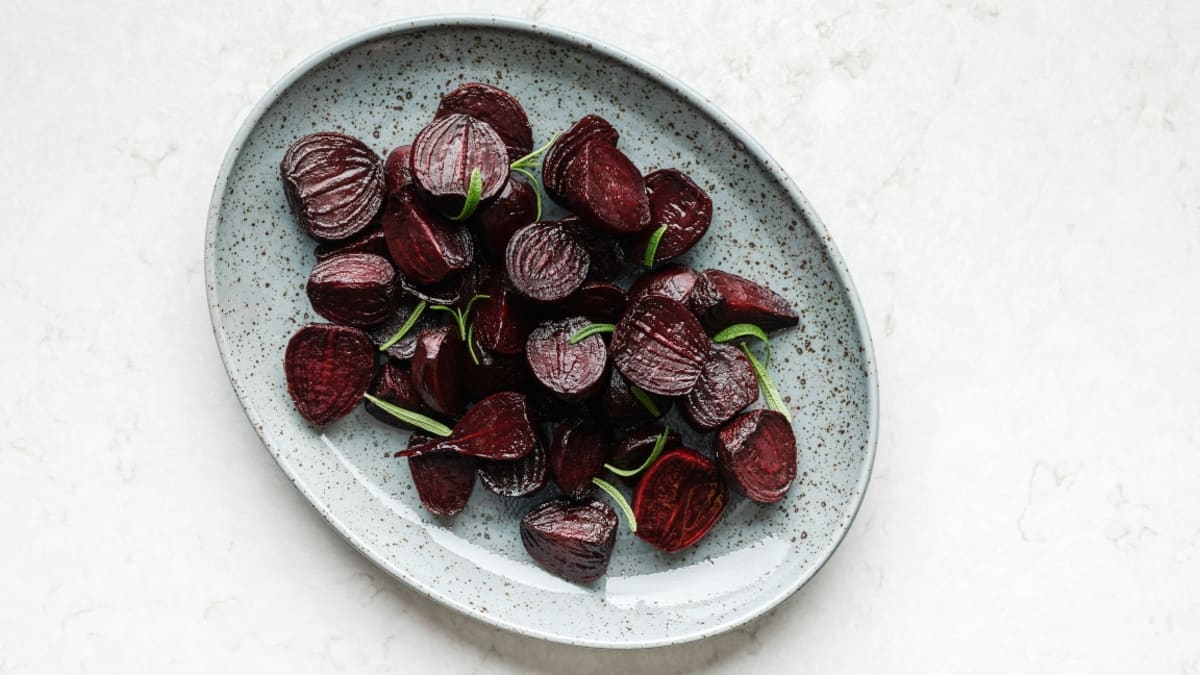 Kepti burokėliai su rozmarinu