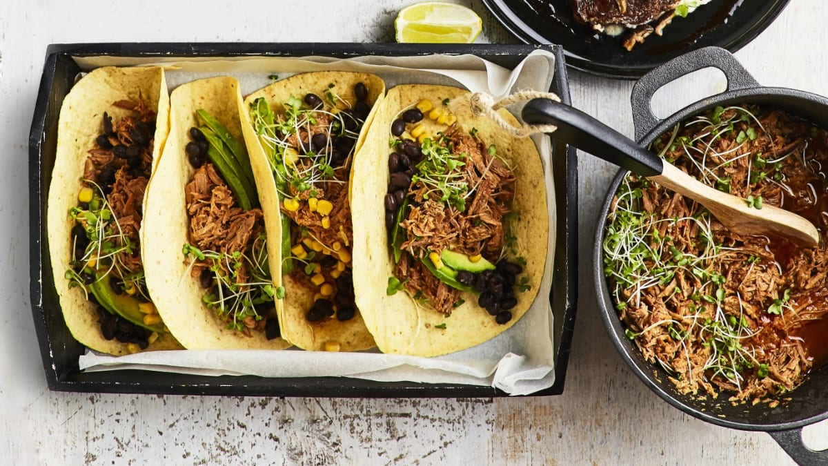 Tortiļas ar plucinātu liellopa gaļu