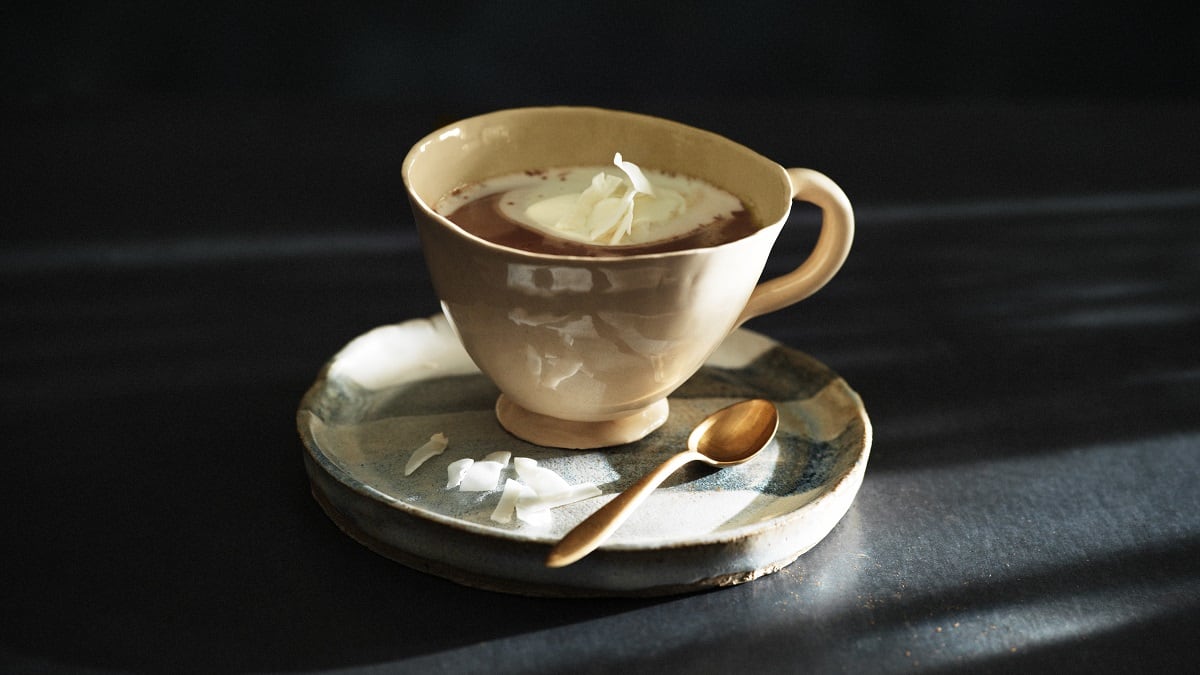 Kuum šokolaad vahustatud kookoskoorega