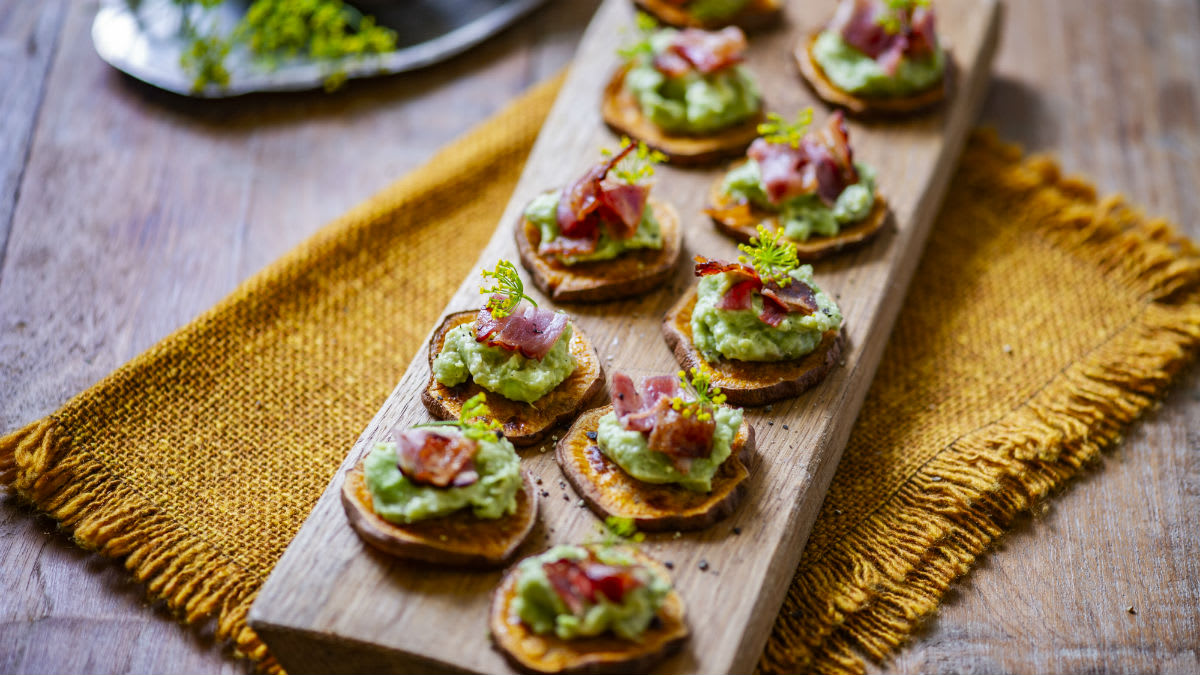 Bataadiampsud avokaado ja krõbeda peekoniga
