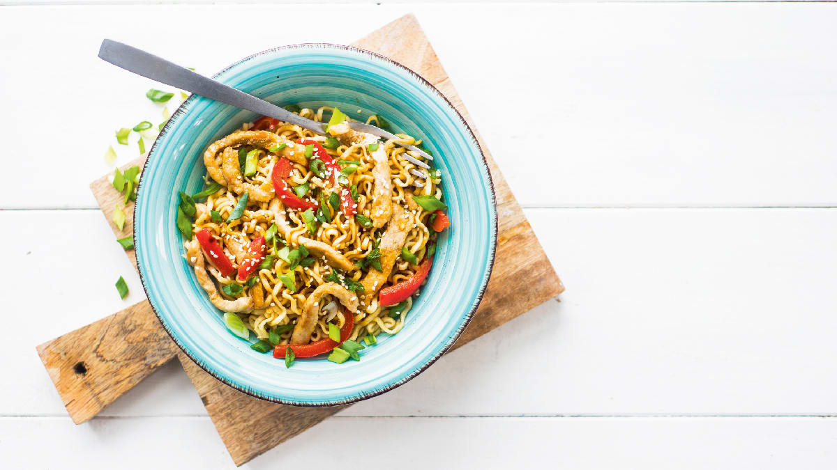 Nuudliroog sealihaga