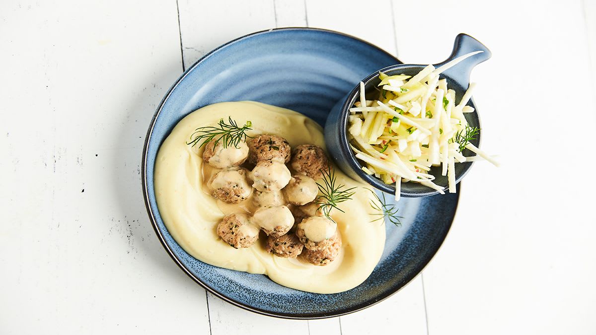 Truša gaļas bumbiņas ar ziedkāpostu krēmu