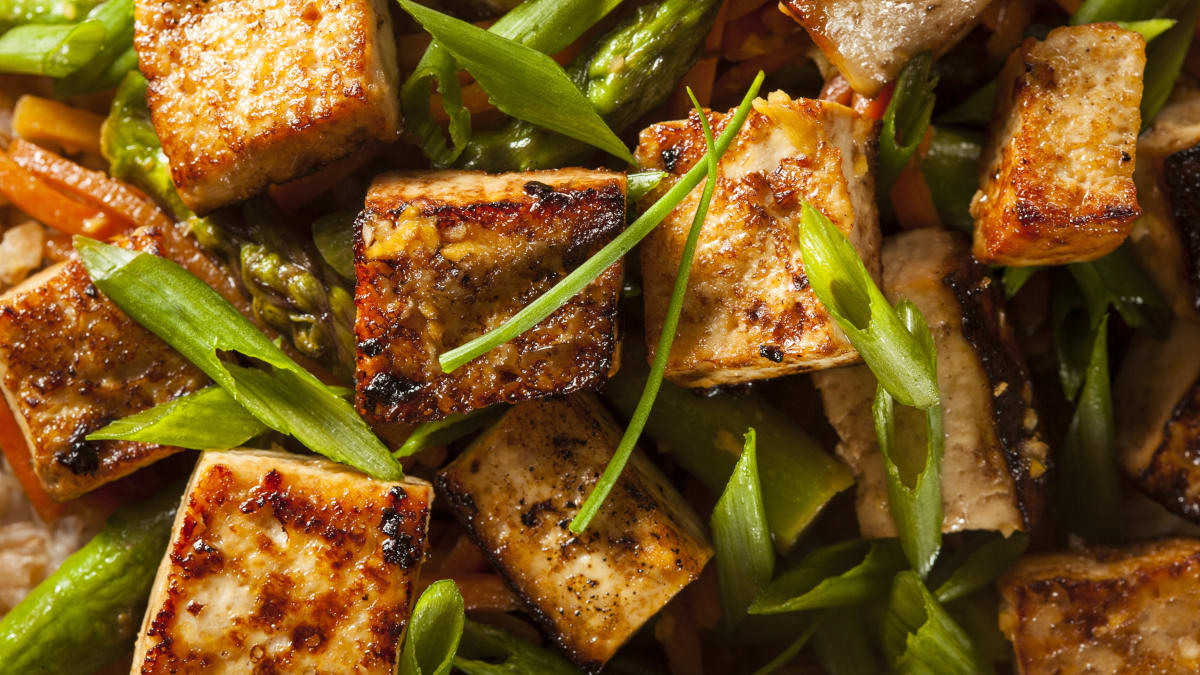 Vürtsköömnetega röstitud tofu