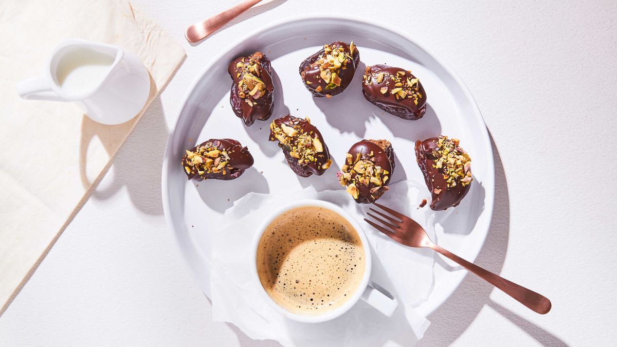 Dateļu un zemesriekstu konfektes