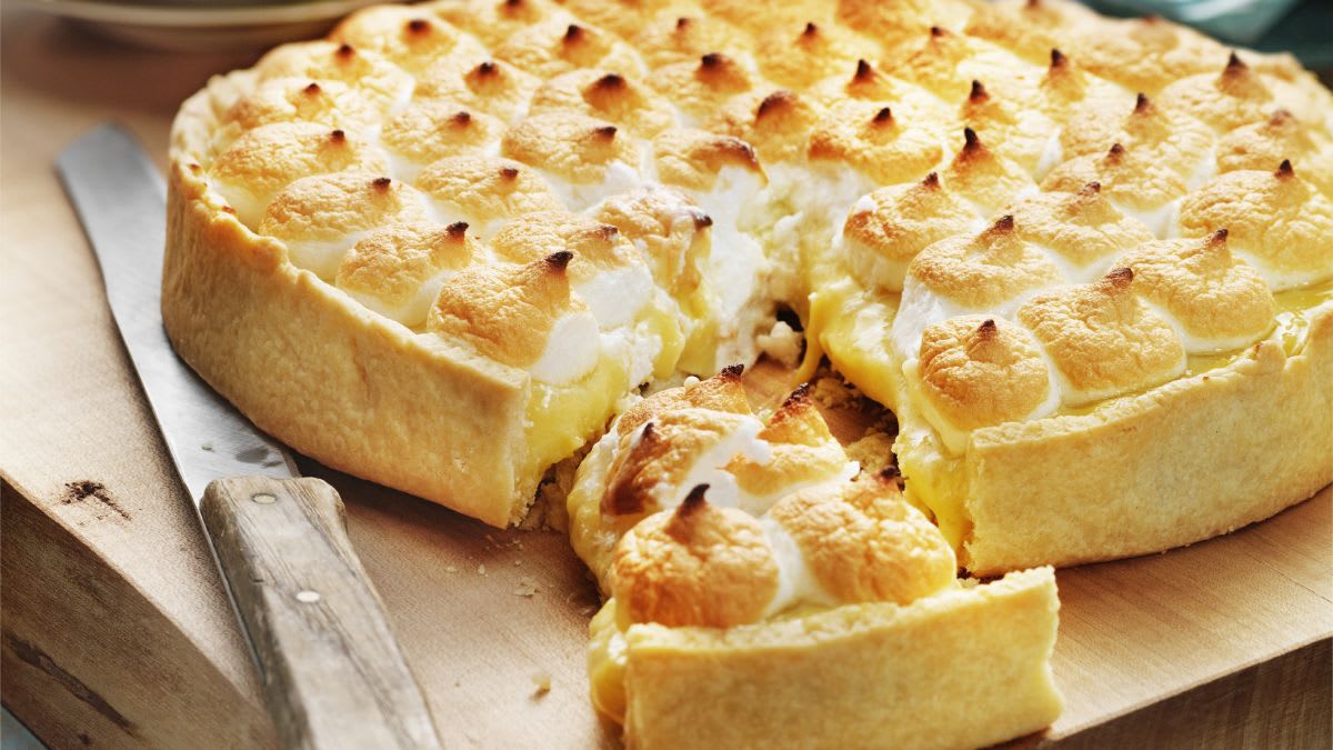 Citronu tarte ar bezē