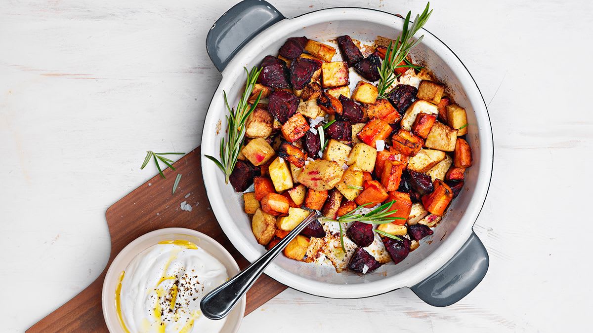 Cepeškrāsnī cepti sakņu dārzeņi