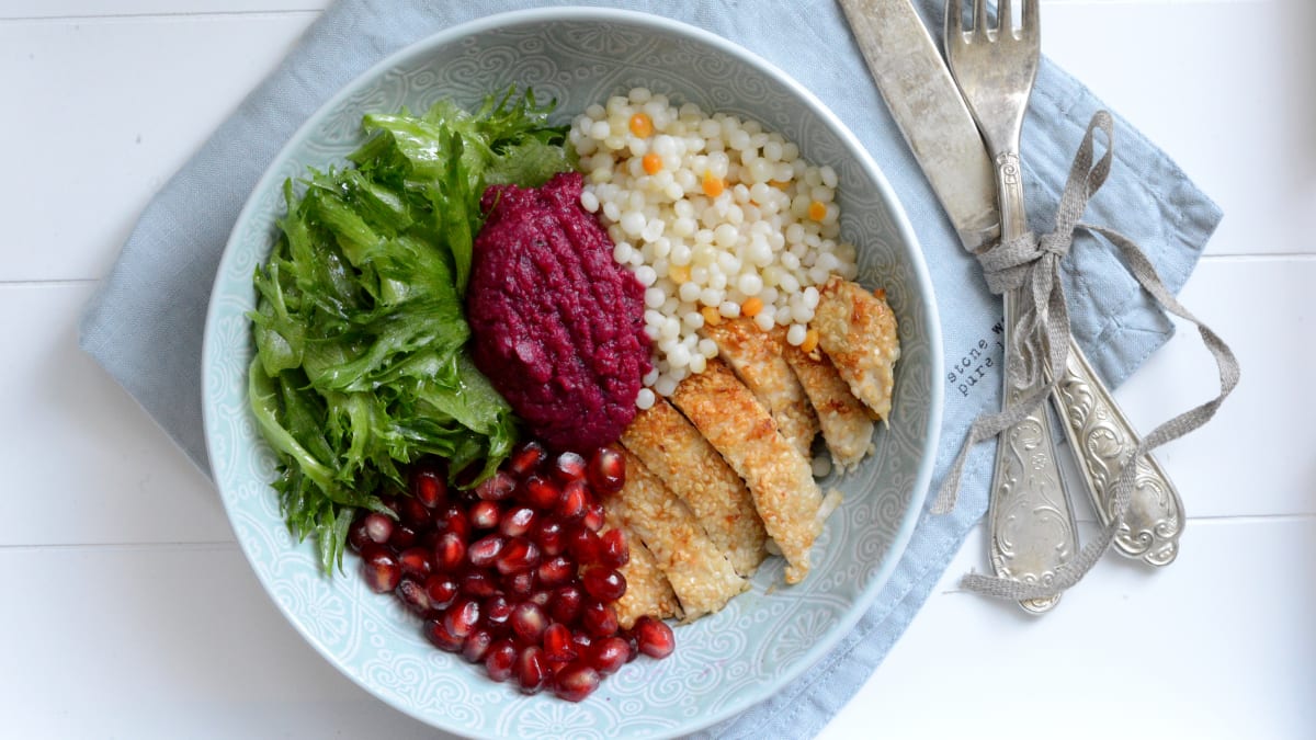 Seesamikana pärlkuskussiga