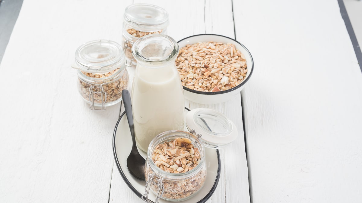 Auzu pārslu un riekstu musli