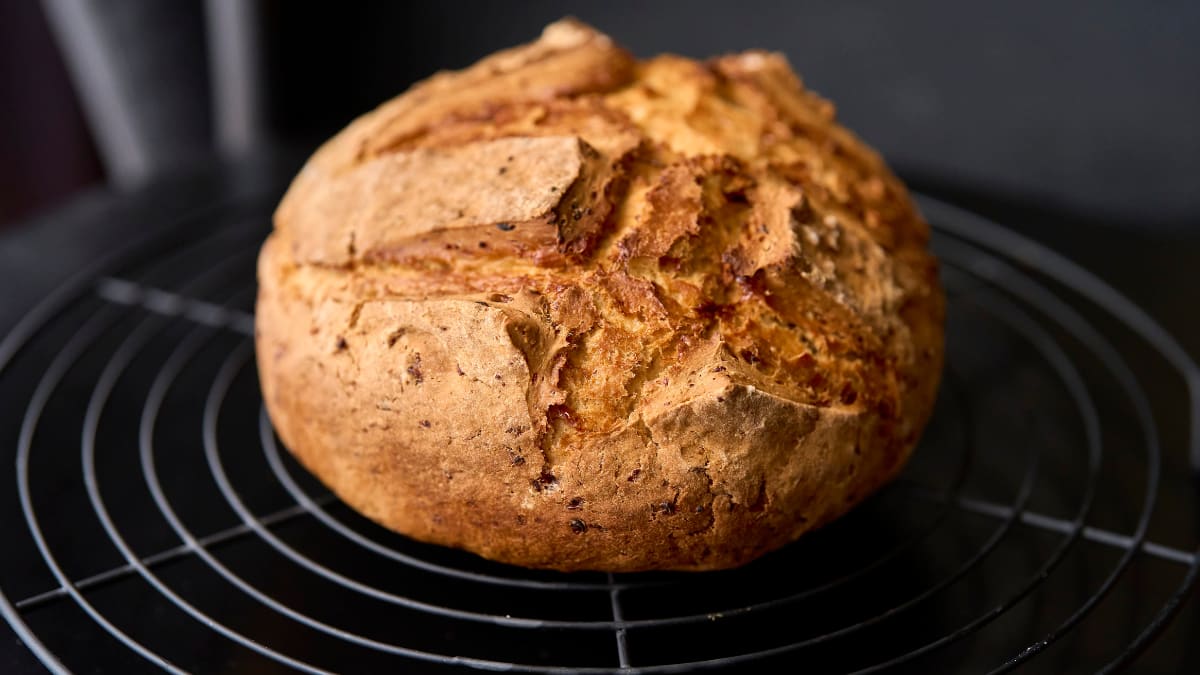 Paštaisīta kefīra un sodas maize ar biezpienu