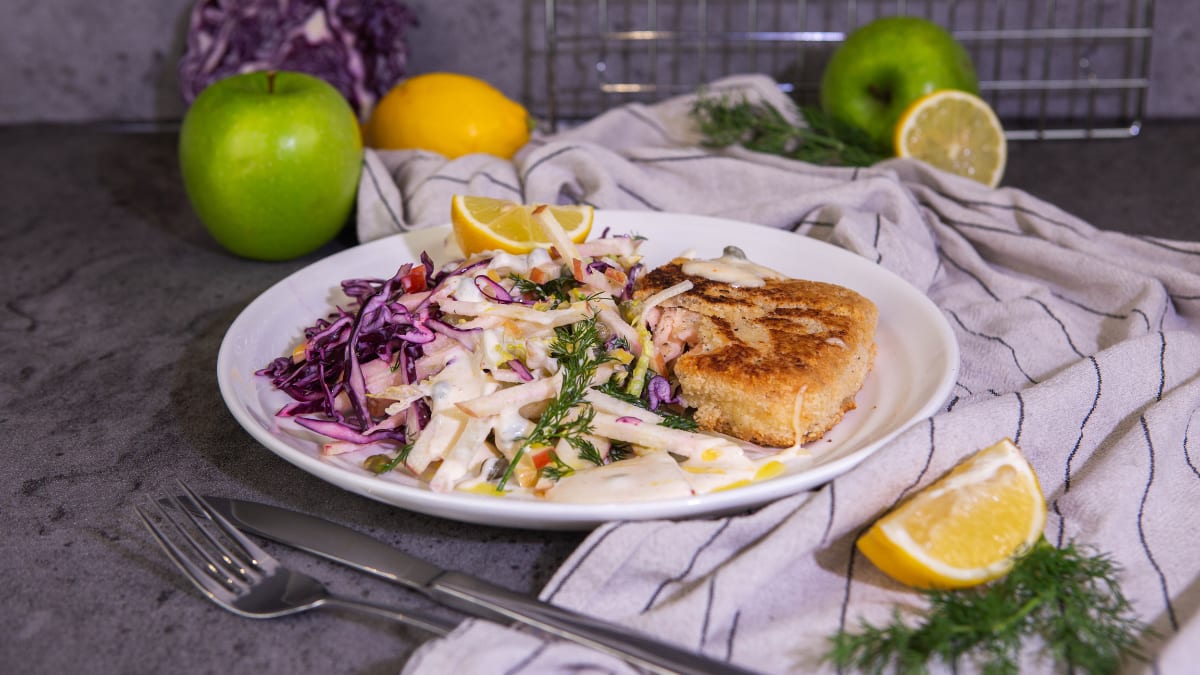 Palijas fileja mandeļu un siera garozā