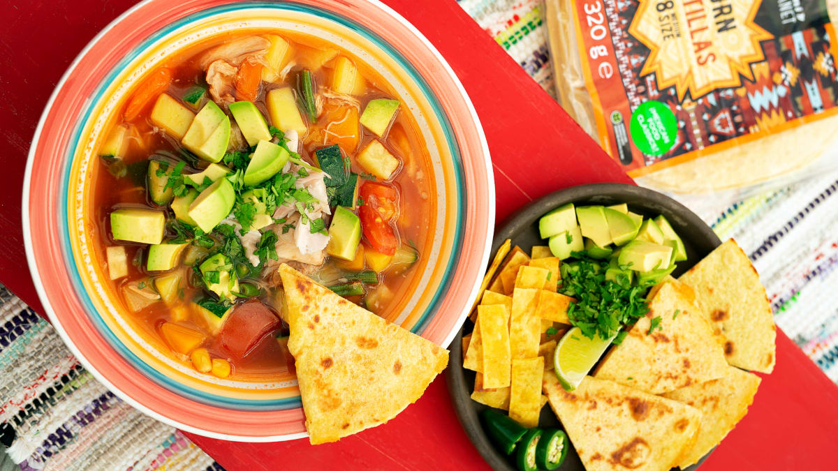 Meksikietiška vištienos sriuba su tortilijomis