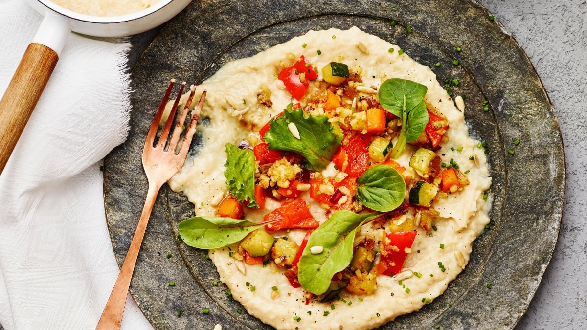 Baltųjų pupelių piurė su daržovėmis