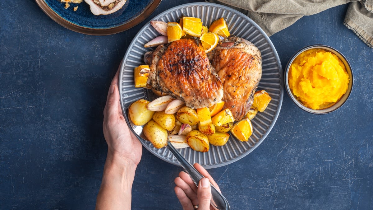 Keptos kalakutų šlaunelės su apelsinais ir moliūgų tyre