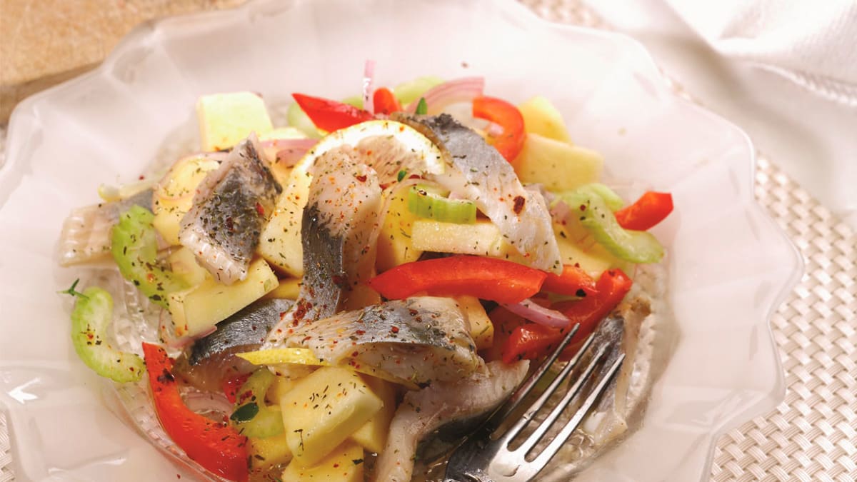 Gaivios salotos su silke ir obuoliais