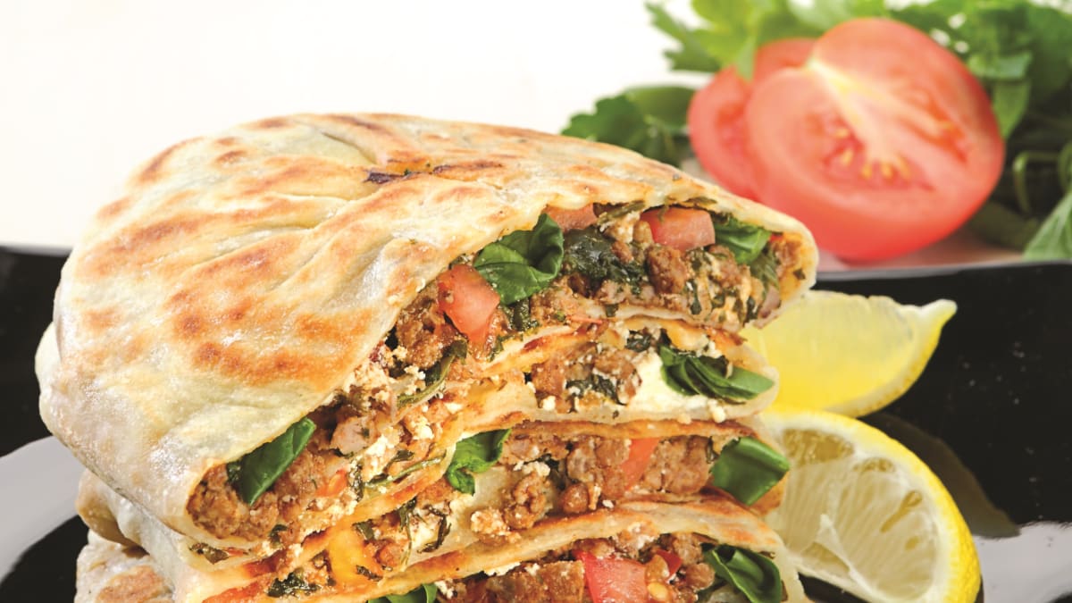 Turkiški paplotėliai gözleme su aviena