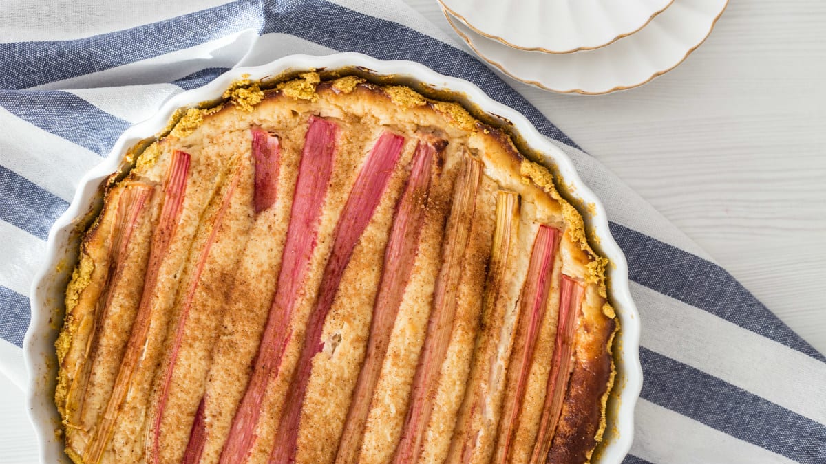 Rabarberi-juustukook maisijahuga