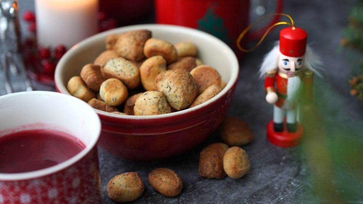 Naminiai kūčiukai su aguonomis