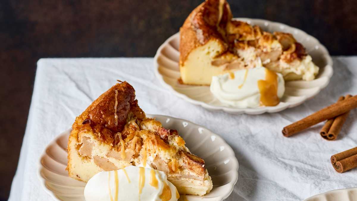 Ābolu un biezpiena kūka