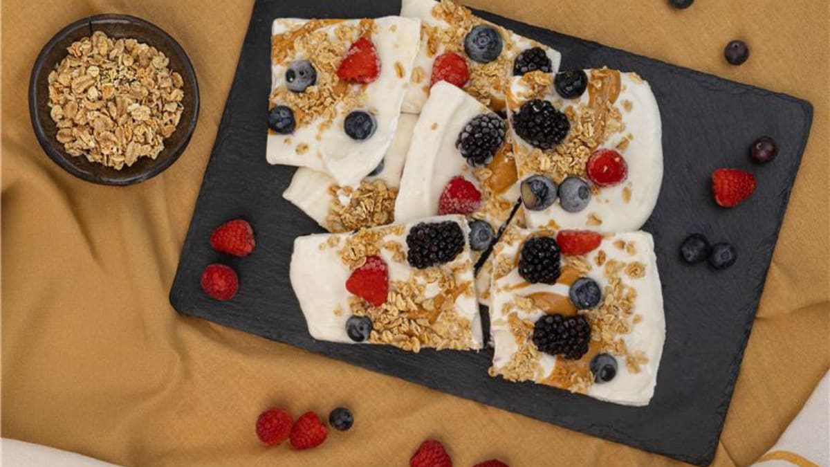 Saldētais jogurta našķis