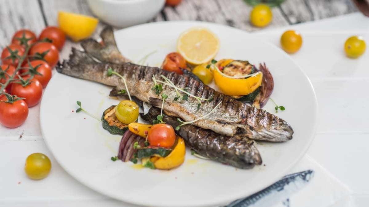 Cepeškrāsnī grilēta forele