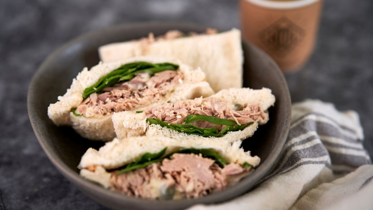 Tunča sendviča kabatiņa