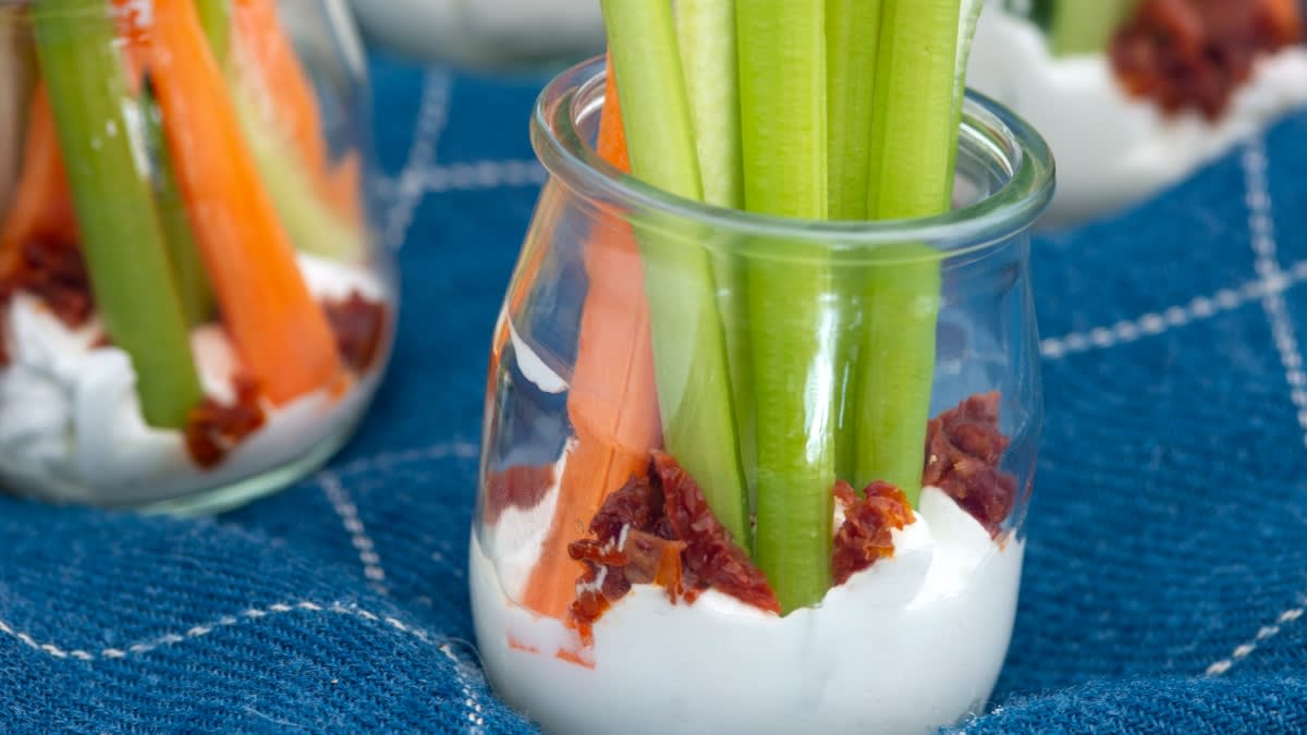 Ožkų pieno sūrio mirkalas su daržovėmis