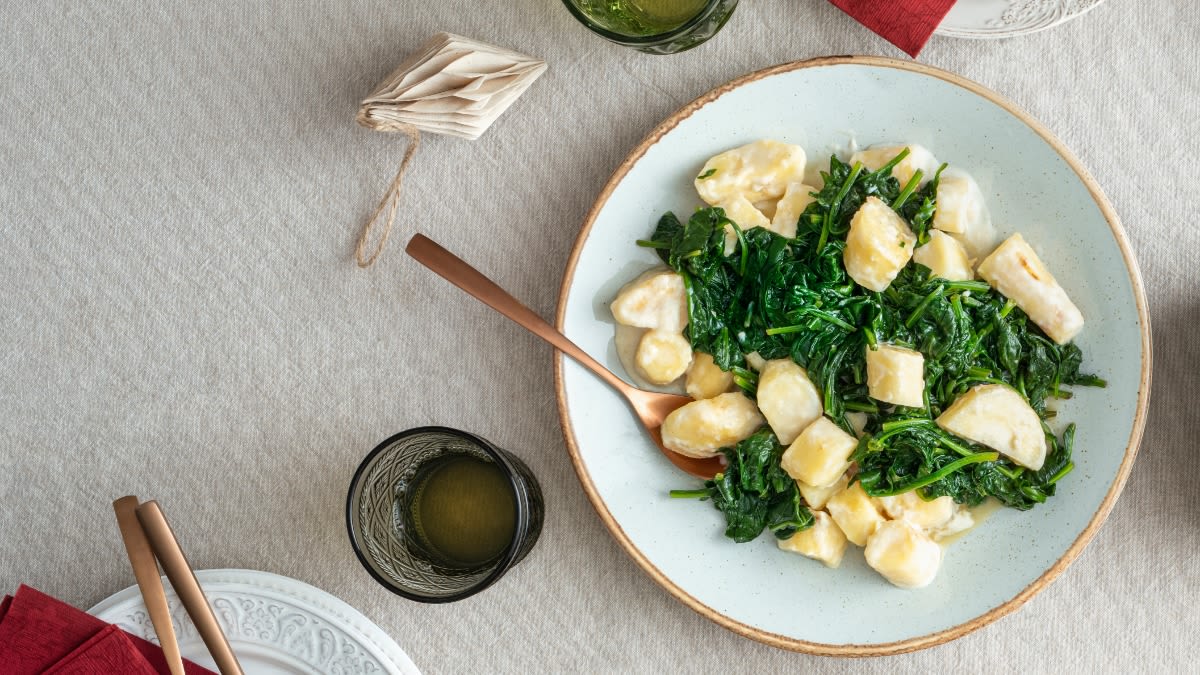 Troškinti špinatai ir pastarnokai