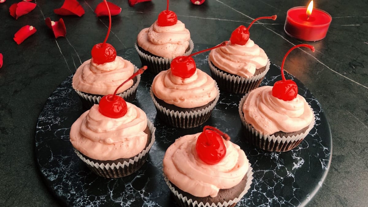 Šokolaadimuffinid kirssidega