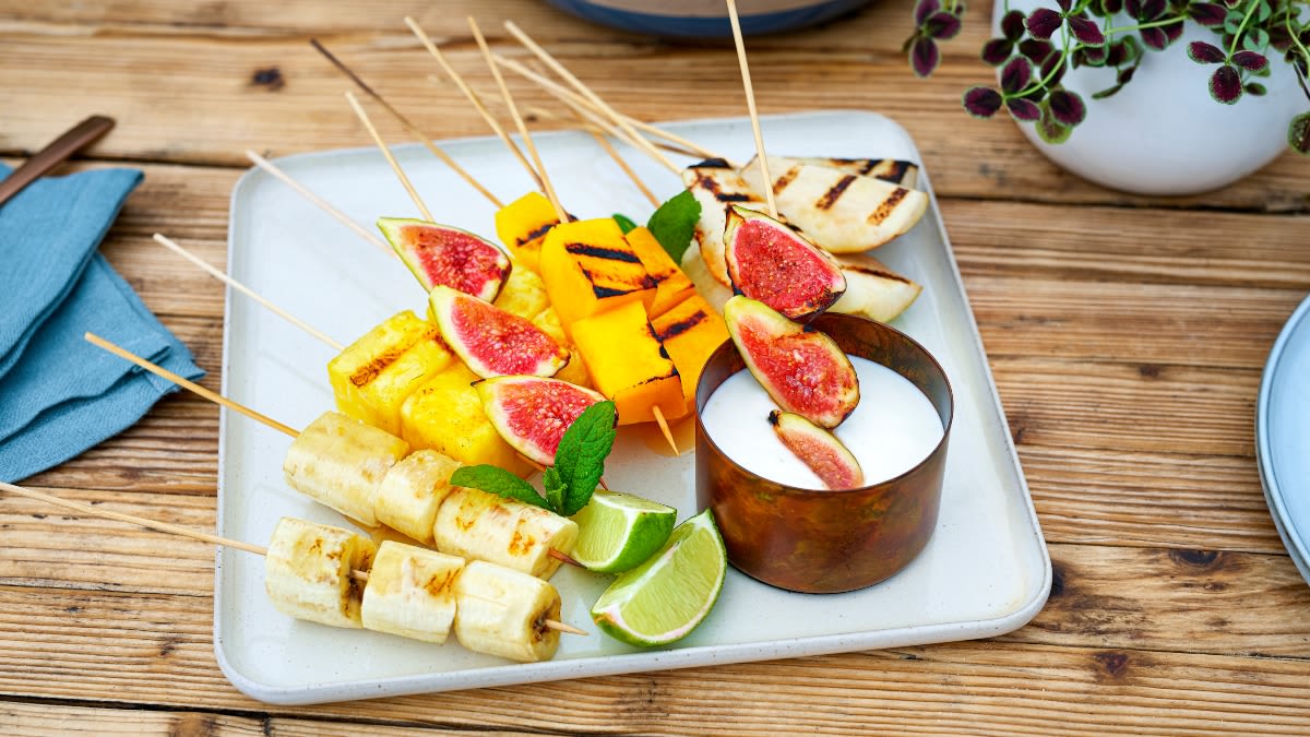 Vaisių iešmeliai su žaliųjų citrinų padažu