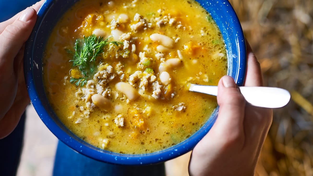 Aštri vištienos ir moliūgų sriuba