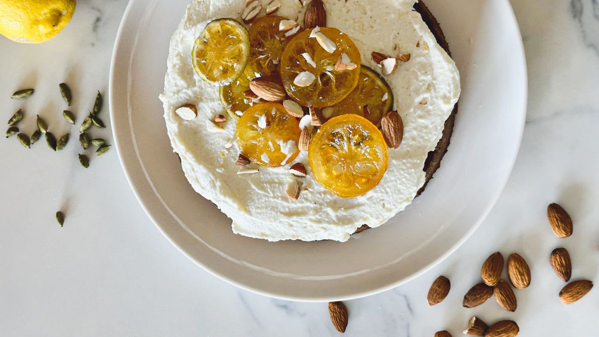 Gaivus pavasario tortas su migdolais