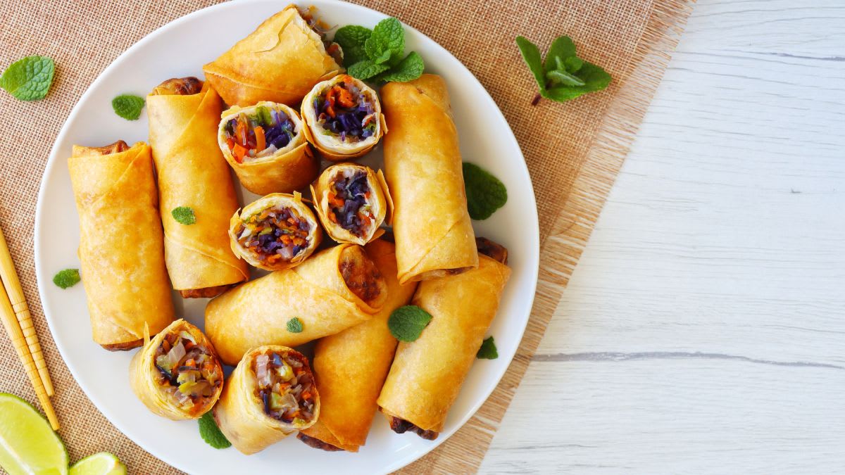Azijietiški daržovių suktinukai (Spring rolls)
