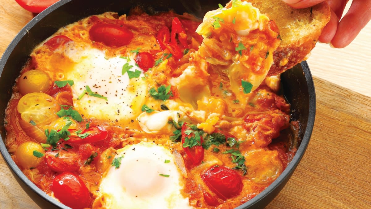 Vėlyvieji pusryčiai: pomidorai su kiaušinais itališkai