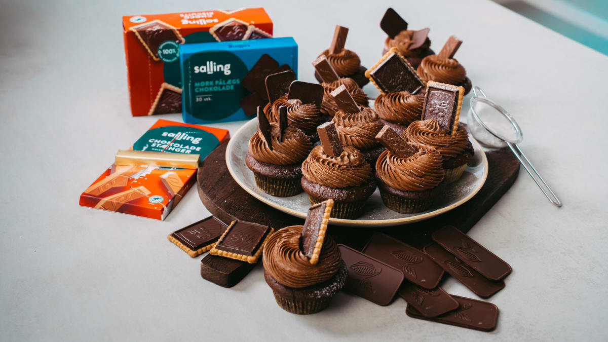 Šokoladiniai keksiukai su marcipanais