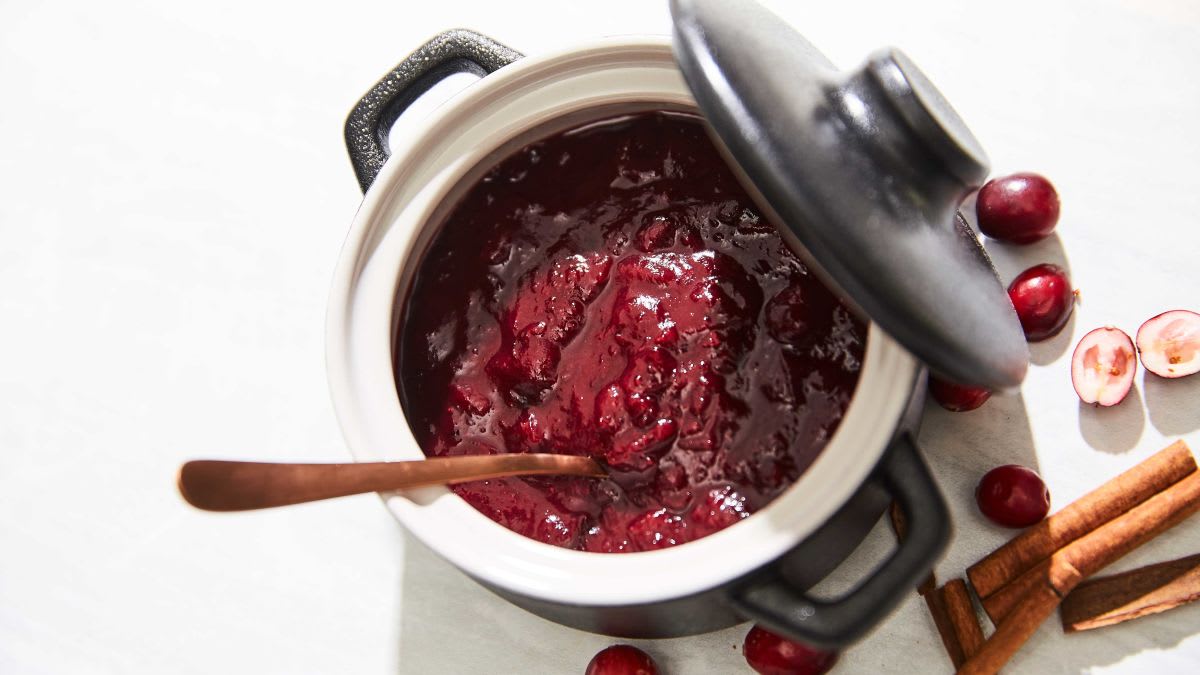 Ziemassvētku dzērveņu mērce