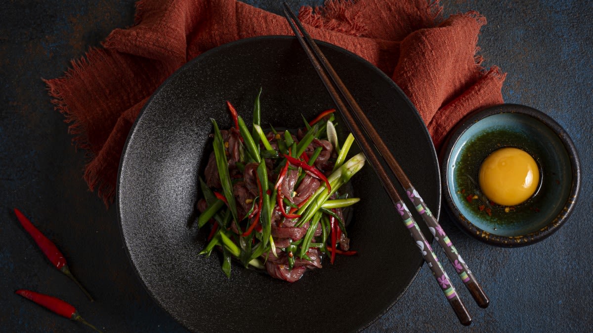 Liellopa gaļas salāti korejiešu gaumē