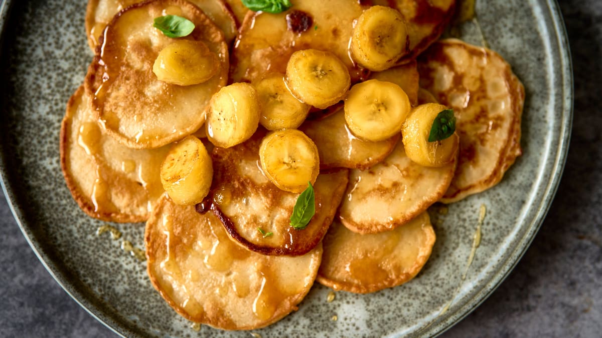 Banānu un auzu pārslu pankūkas bez cukura