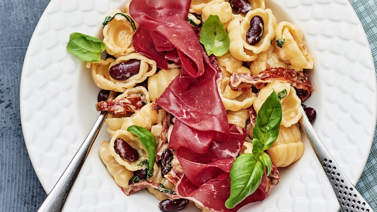 Bresaola kreemja gnocchi‘ga