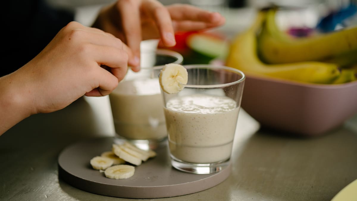 Banānu-jogurta deserts ar auzu pārslām 