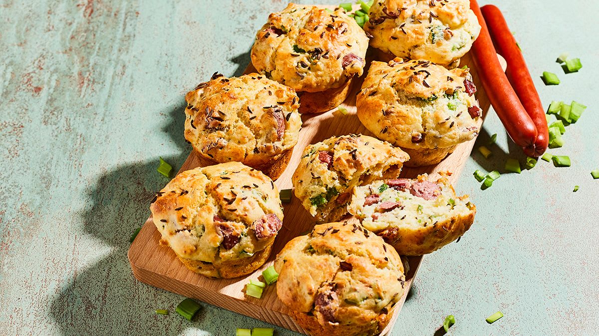 Jāņu siera un mednieku desiņu mafini