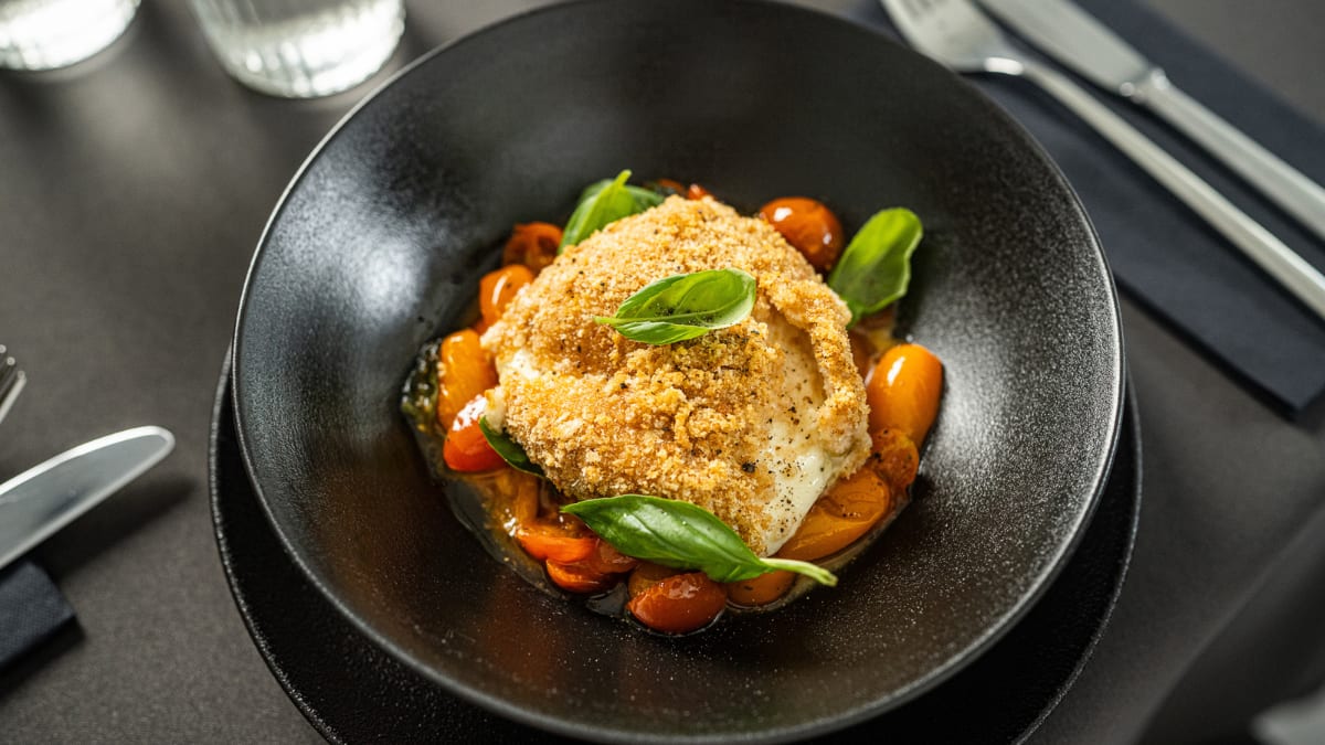 Siltie mocarellas salāti