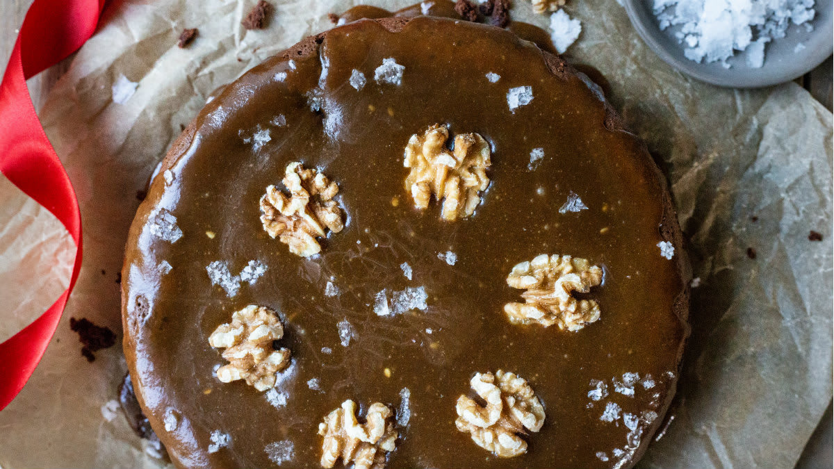 Šokolaadikook soolakaramelli ja pähklitega