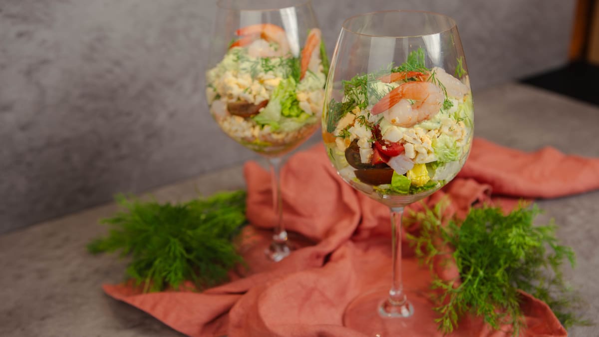 Garneļu salāti ar avokado krēmu