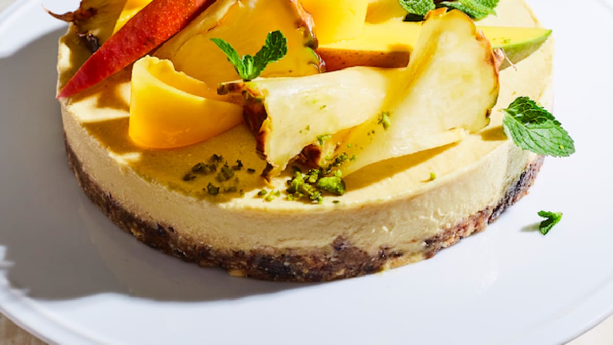 Mango - ananasu vegānu kūka