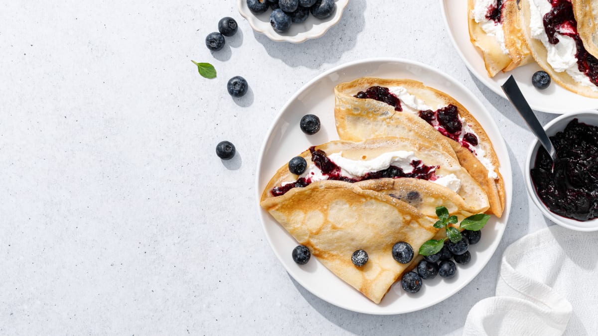 Pildītas plānās pankūkas