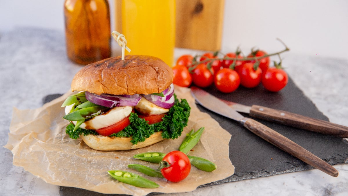 Mozzarella burger