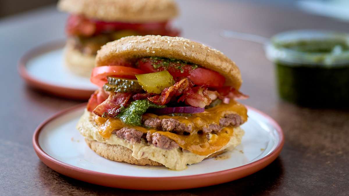 Topelt "smashburger" Cheddar juustuga