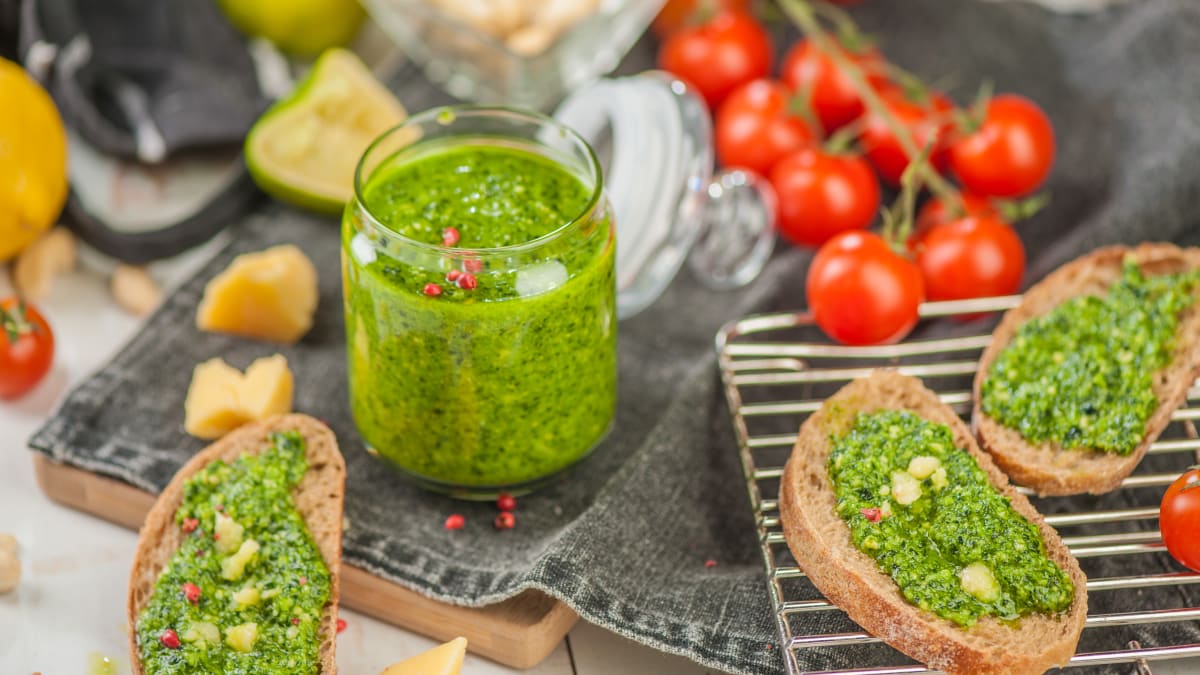 Keil salātu pesto