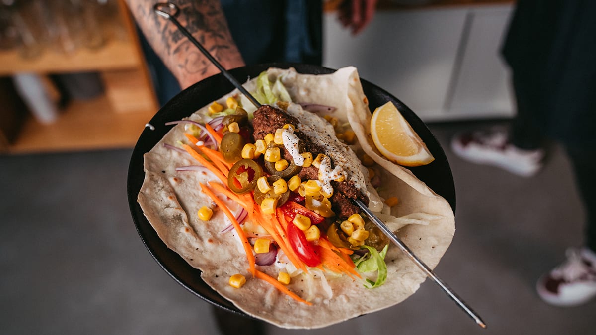 Siltā tortilja ar malto gaļu