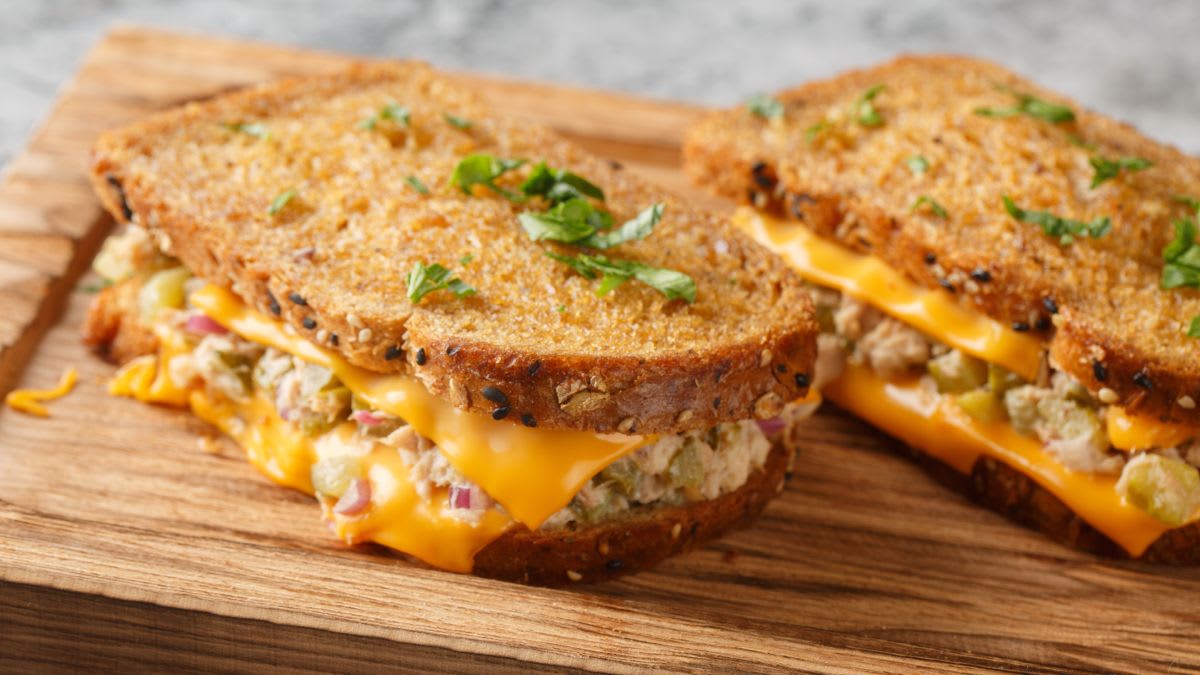 Tuna melt sumuštinis 